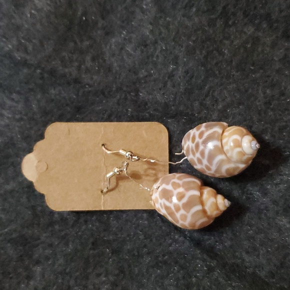 Assorted Shell Earrings - Picture 4 of 16